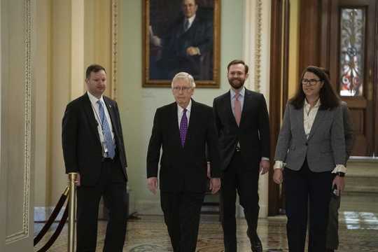 Is The US Paralleling How Ancient Rome's Republic Died? Is The US Paralleling How Ancient Rome's Republic Died?