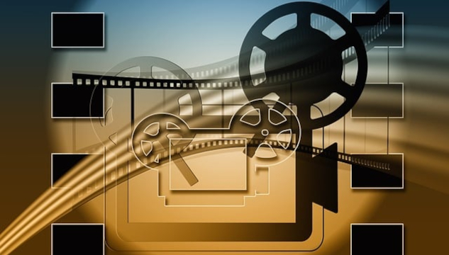 The Movie of Life: Opening the Gates to Awareness A movie projector and several screens. Image by Gerd Altmann from Pixabay.